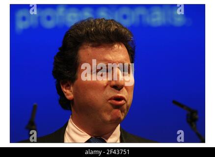 Oliver Letwin spricht im lewis Media Center in London Heute.PIC David Sandison 16/2/2004 Stockfoto