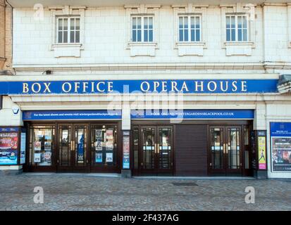 Eintritt zur Box Offfice und zum Opernhaus DER KLASSE A 2 Denkmalgeschütztes Theater im Winter Gardens Complex St. Johns Square Blackpool Lancashire England Großbritannien Stockfoto