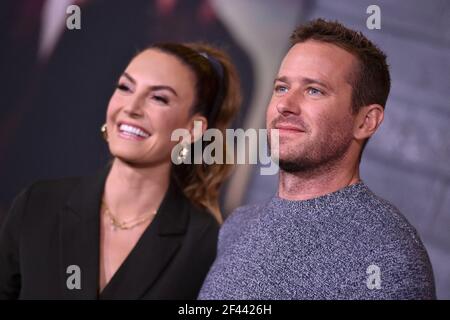 FILE PHOTO - File photo dated January 14, 2020 of Elizabeth Chambers Hammer, Armie Hammer Besuchen Sie die Premiere von Columbia Pictures' 'Bad Boys for Life' im TCL Chinese Theatre in Los Angeles, CA, USA. Hammer wurde beschuldigt, 2017 eine Frau in Los Angeles vergewaltigt zu haben. Die Frau, eine 24-Jährige, die nur als Effie benannt wurde, machte die Anschuldigungen während einer virtuellen Pressekonferenz am Donnerstag. Hammer, 34, leugnete die Anschuldigungen. Sein Anwalt sagte, sie seien "empörend" und Hammer "begrüßt die Gelegenheit, die Bilanz zu straighten". Foto von Lionel Hahn/ABACAPRESS.COM Stockfoto