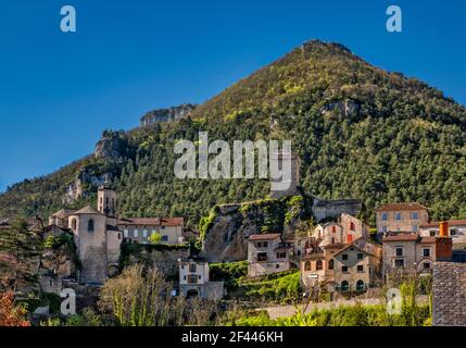 Allgemeine Ansicht des Dorfes Peyreleau, in der Nähe der Flüsse Jonte und Tarn Zusammenfluss, Gemeinde im Departement Aveyron, Region Okzitanien, Frankreich Stockfoto