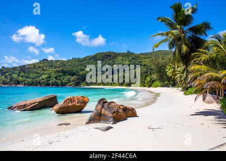 Geographie / Reisen, Seychellen, Mahe, Takamaka, Strand mit Granitfelsen, Zusatz-Rights-Clearance-Info-Not-available Stockfoto