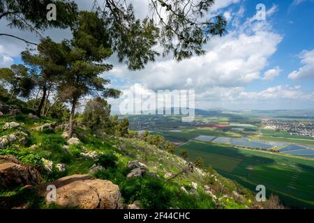 Blick auf das Jezreel Tal vom Mount Gilboa Aussichtspunkt, Israel Stockfoto