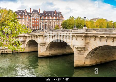 Die älteste Brücke in Paris, Pont Neuf über die seine, Paris, Frankreich Stockfoto