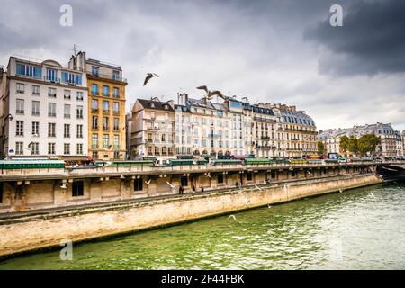 Quai Saint-Michel an der seine in Paris, Frankreich Stockfoto