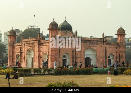 Lalbagh Fort ist eine unvollständige 17th-Jahrhundert Mughal Fort-Komplex. Tourist auf Lalbagh Fort Dhaka. Stockfoto