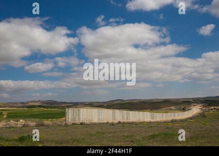 Konkrete Trennmauer zwischen Israel und Palästina im Westjordanland Stockfoto