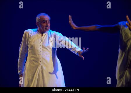 Astaad Deboo, Astad Deboo, indische Tänzerin, zeitgenössische indische Tänzerin, Choreografin, Pionier des modernen Tanzes, NCPA ADD ART Festival, NCPA, Bombay, Mumbai, Maharashtra, Indien, Asien Stockfoto