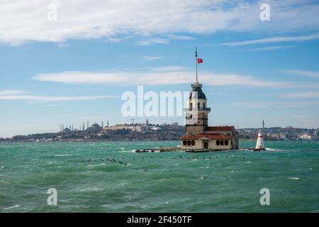 Jungfernturm in einem Südwester. Stockfoto