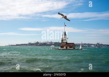 Jungfernturm in einem Südwester. Stockfoto