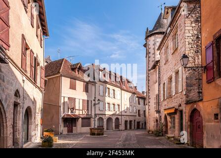 Altes Dorf von Beaulieu-sur-Dordogne in der neuen Aquitaine, Frankreich Stockfoto