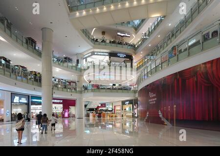 Das ruhige Einkaufszentrum in Kuala Lumpur, Malaysia, während der Pandemie. DAS NU Sentral Einkaufszentrum liegt im Herzen des größten Transitknotens der USA. Stockfoto