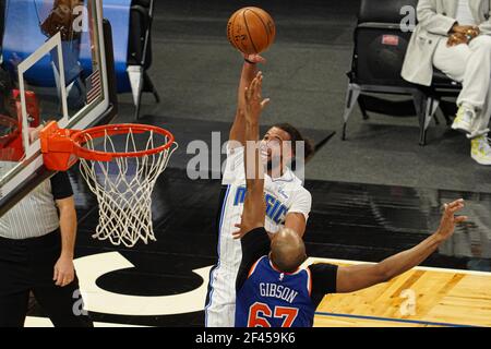 Orlando, Florida, USA, 17. Februar 2021, Orlando Magic Spieler Michael Carter-Williams #7 ein Schuss während des Spiels gegen die New York Knicks im Amway Center (Foto: Marty Jean-Louis) Stockfoto
