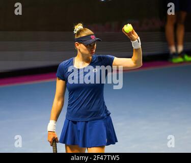 Vera Zvonareva aus Russland spielt gegen Anastasia Gasanova aus Russland während des St.Petersburg Ladies Trophy 2021 Tennisturniers in der Sibur Arena. Endergebnis: (Vera Zvonareva 2-0 Anastasia Gasanova) Stockfoto