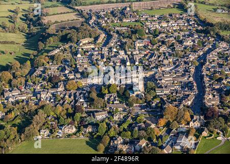 Eine Luftaufnahme der Cotswold-Stadt Stow on the Wold, Gloucestershire, Großbritannien Stockfoto