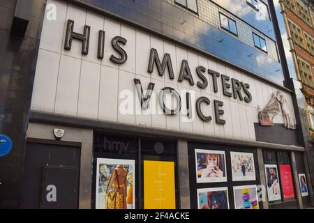 Außenansicht des HMV (His Masters Voice) Flagship Stores in der Oxford Street, der seit seiner endgültigen Schließung 2019 unbewohnt ist.in diesem Jahr feiert der Musik-, Film- und Gaming-Händler das 100th-jährige Jubiläum der Eröffnung seines ersten Stores. Stockfoto