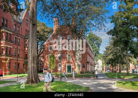 Harvard University - Mathews Hall, ein Schlafsaal im ersten Jahr an der Harvard Yard in Cambridge, Massachusetts. Stockfoto