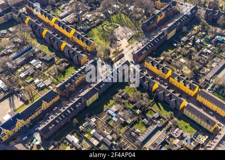 Luftaufnahme, , Kolonie Duisburg-Jupp, Arbeiterwohnsiedlung mit Reihenhäusern, Steigerstraße, Stollenstraße, Glückaufstraße, gelbes Haus fa Stockfoto