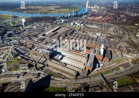 Luftaufnahme, , thyssenkrupp Steel Europe, Rhein, Marxloh, Duisburg, Ruhrgebiet, Nordrhein-Westfalen, Deutschland, Europa, kommerziell ent Stockfoto