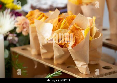 Banana Snacks auf dem Tisch Nahaufnahme Stockfoto