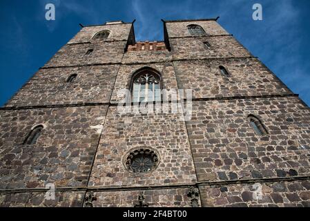 Die St. Nikolai Kirche in Jüterbog wurde 1221 erbaut und stellt die eindrucksvollste Kirche im Zentrum von Jüterbog dar. Stockfoto