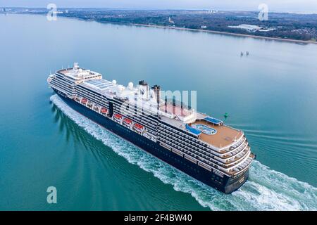 Frau Oosterdam Ankunft in Southampton Hafen leer wegen der Pandemie Coronavirus covid 19 Stockfoto