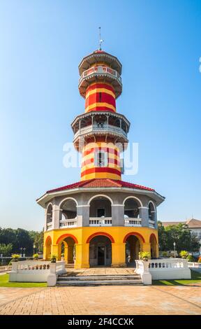 Tower Withun Thasana oder The Sage Lookout in Bang Pa-in Royal Palace oder der Sommerpalast in Ayutthaya Provinz, Thailand Stockfoto