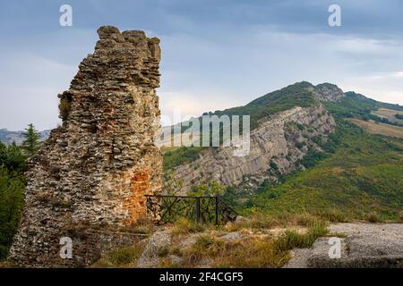 Parco regionale della vena del gesso romagnola. Brisighella, Borgo Rivola, Borgo Tossignano. Emilia Romagna, Italien, Europa. Stockfoto