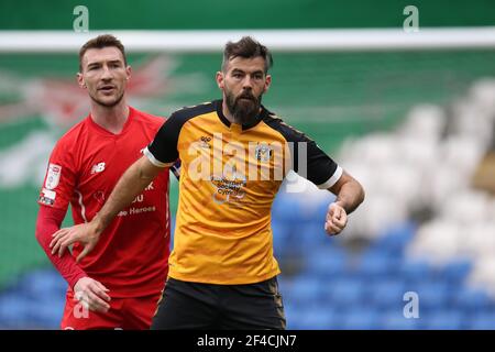 Cardiff, Großbritannien. März 2021, 20th. Joe Ledley von Newport County schaut auf. EFL Football League Two Match, Newport County gegen Leyton Orient im Cardiff City Stadium in Cardiff, Wales am Samstag, 20th. März 2021. Dieses Bild darf nur für redaktionelle Zwecke verwendet werden. Nur redaktionelle Verwendung, Lizenz für kommerzielle Nutzung erforderlich. Keine Verwendung in Wetten, Spiele oder ein einzelner Club / Liga / Spieler Publikationen. PIC von Andrew Orchard / Alamy Live News Stockfoto