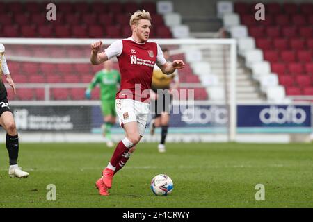 NORTHAMPTON, ENGLAND. MÄRZ 20th: Ryan Watson von Northampton Town während der ersten Hälfte der Sky Bet League ein Spiel zwischen Northampton Town und Crewe Alexandra im PTS Academy Stadium, Northampton am Samstag, 20th. März 2021. (Kredit: John Cripps - MI News) Kredit: MI Nachrichten & Sport /Alamy Live Nachrichten Stockfoto