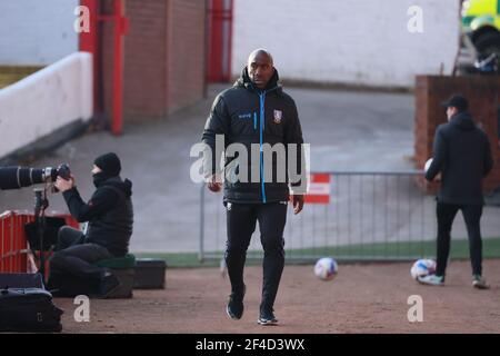 BARNSLEY, ENGLAND. MÄRZ 20th: Darren Moore, Sheffield Mittwoch Manager, nach dem SkyBet Championship Spiel zwischen Barnsley und Sheffield Mittwoch in Oakwell, Barnsley am Samstag 20th März 2021. (Kredit: Pat Scaasi - MI Nachrichten) Kredit: MI Nachrichten & Sport /Alamy Live Nachrichten Stockfoto