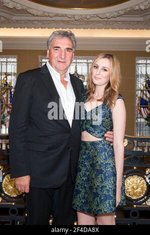 Jim Carter und Laura Carmichael bei der Downton Abbey Season 5 Fotocolo im Hotel Cafe Royal, Piccadilly, London Stockfoto