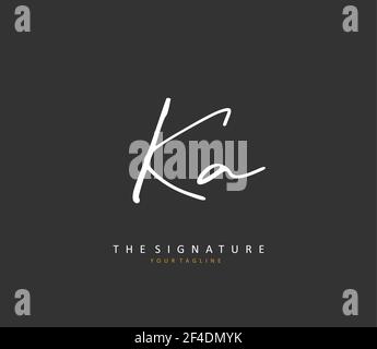 K EINE KA Anfangsbuchstabenhandschrift und Signaturlogo. Ein Konzept handschriftlich Initiallogo mit Template-Element. Stock Vektor