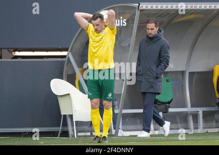 SITTARD, NIEDERLANDE - MÄRZ 20: Trainer Sjors Ultee von Fortuna Sittard während des niederländischen Eredivisie-Spiels zwischen Fortuna Sittard und FC Utrecht in Fort Stockfoto