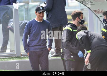 Frosinone, Italien, 20. März 2021. Alessandro Nesta Trainer von Frosinone, während des Spiels der italienischen Liga-Serie B zwischen Frosinone gegen Lecce Endergebnis 0-3, Spiel im Benito Stirpe Stadion in Frosinone gespielt. Kredit: Vincenzo Izzo / Alamy Live Nachrichten Stockfoto