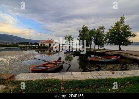 Orestiada Mavrochori-See, Kastoria, Mazedonien, Griechenland Stockfoto