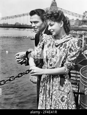 James Mason, Pamela Mason, Publicity Portrait for the Film, 'Upturned Glass', Universal Pictures, US-Veröffentlichung, 1947 Stockfoto