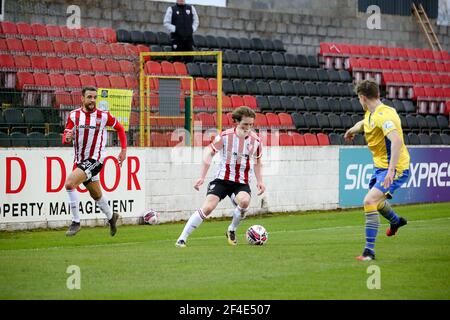 WILL FITZGERALD (Derry City) & DARREN COLE (Derry City) Während eines Airtricity League-Fixes zwischen Longford Town & Derry Stadt Stockfoto