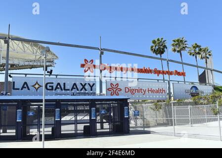 CARSON, KALIFORNIEN - 20 MAR 2021: Haupttor im Dignity Health Sports Park, auf dem Campus der Cal State Dominguez Hills, Heimat der LA Galaxy of Major Stockfoto