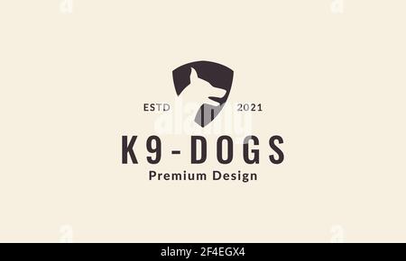 Hundekopf mit Schild oder Wache Silhouette Logo Vektor-Symbol Abbildung des Symboldesigns Stock Vektor
