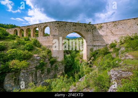 Tokatlı Canyon ist eine Stadt im westlichen Schwarzmeergebiet. Stockfoto