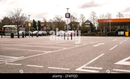 Epsom London UK, March21 2021, Sainsburys Supermarket Out of Town Superstore Stockfoto