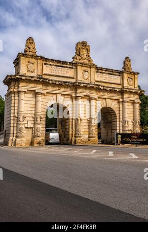 Portes des Bombes Bogentor in Floriana, Malta Stockfoto