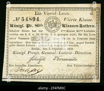 Europa, Deutschland, Berlin, Los der Königlich Preußischen Klassenlotterie, ein viertel Los, vierte Klasse, das Los wurde am 8. , 9. Und 10. Oktober 1839 gezogen, herausgegeben wurde das Los von der Königl. Preuss. General-Lotterie-Direktion , 02. September 1839, Größe : 9,5 cm x 7,6 cm . / Europa, Deutschland, Berlin, Lotterie der Royal Preussian Lottery Company, ein Lotterieschein aus dem Jahr 2. Septembre 1839 , ein Viertel Lotterie-Ticket, vierte Klasse, Größe: 9,5 cm x 7,6 cm . Stockfoto