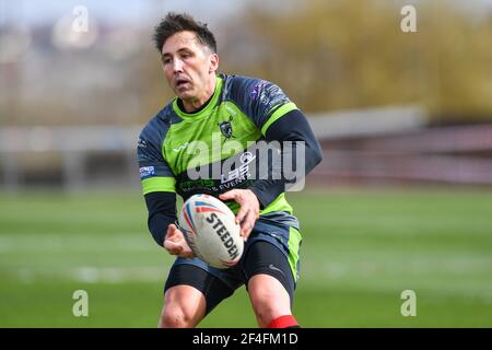 Llanelli, Wales, Großbritannien. März 2021, 21st. Gavin Henson (6) von West Wales Raiders in Aktion am 3/21/2021. (Foto von Craig Thomas/News Images/Sipa USA) Quelle: SIPA USA/Alamy Live News Stockfoto