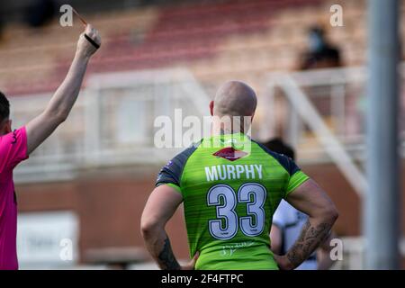 Llanelli, Großbritannien. März 2021, 21st. Jamie Murphy von West Wales Raiders zeigt eine rote Karte Betfred Challenge Cup, Round One Match, West Wales Raiders gegen Widnes Vikings im Stebonheath Park in Llanelli, Wales am Sonntag, 21st. März 2021. Dieses Bild darf nur für redaktionelle Zwecke verwendet werden. Nur redaktionelle Verwendung, Lizenz für kommerzielle Nutzung erforderlich. Keine Verwendung in Wetten, Spiele oder ein einzelner Club / Liga / Spieler Publikationen. PIC von Lewis Mitchell / Andrew Orchard Sport Fotografie / Alamy Live News Kredit: Andrew Orchard Sport Fotografie / Alamy Live News Stockfoto