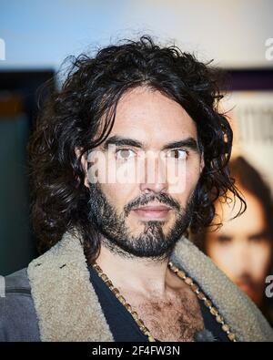 Russell Brand Fotocall und Buchunterzeichnung für sein neuestes Buch Revolution, bei Waterstones, Piccadilly, London Stockfoto