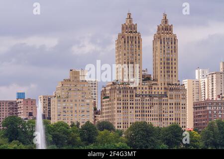 Nahaufnahme des Eldorado von der Jacqueline Kennedy Onassis aus gesehen Stausee im Central Park Stockfoto