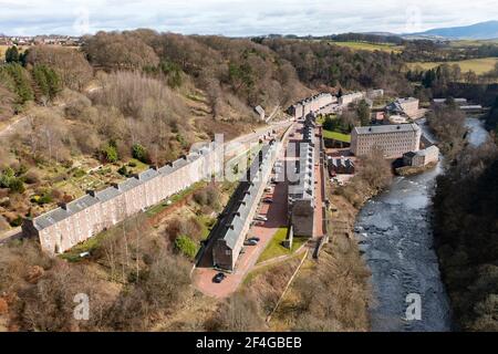 Luftaufnahme des Naturschutzdorfes von New Lanark in Lanark, South Lanarkshire, Schottland, Großbritannien Stockfoto