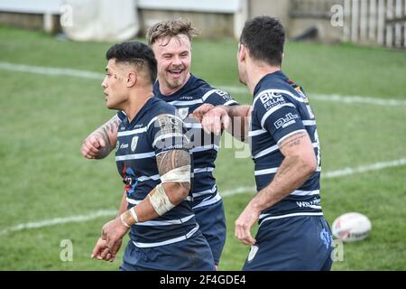 Featherstone, England - 21st. März 2021 - Craig Hall of Featherstone Rovers feiert späten Versuch während der Rugby League Betfred Challenge Cup Runde 1 Spiel zwischen Featherstone Rovers gegen Bradford Bulls im Millenium Stadium, FeatherstoneUK Dean Williams/Alamy Live News Stockfoto
