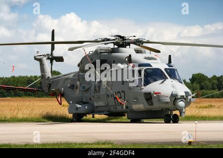 Italienischer Navy NH90 Hubschrauber auf Volkel Air Base. Niederlande - 20. Juni 2009, nh Helikopter, nh-90, Stockfoto